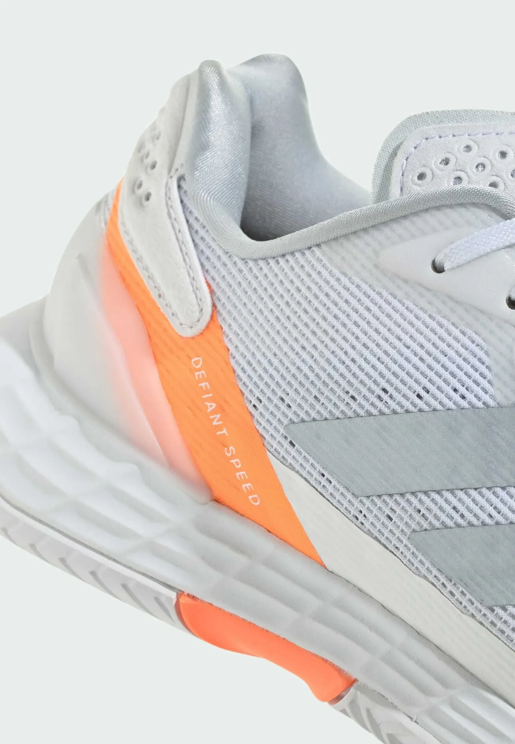 CHAUSSURES ADIDAS FEMMES DEFIANT SPEED 2 W FTWR WHITE/HALO BLUE/BEAM ORANGE - Image 6