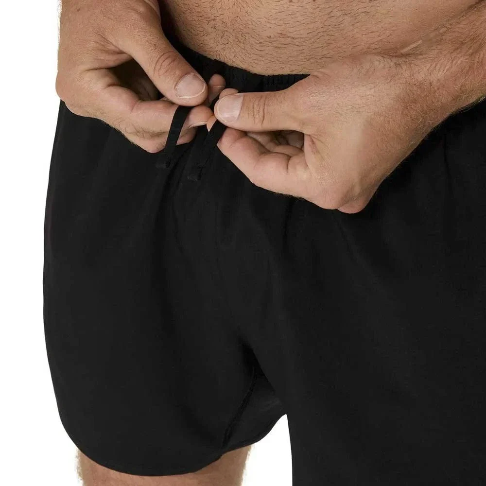 SHORT ASICS HOMME CORE 5IN PERFORMANCE BLACK - Image 4